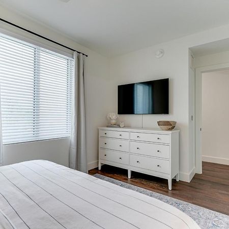 All-New, Waterfront Condo In Downtown Sarasota! Kültér fotó