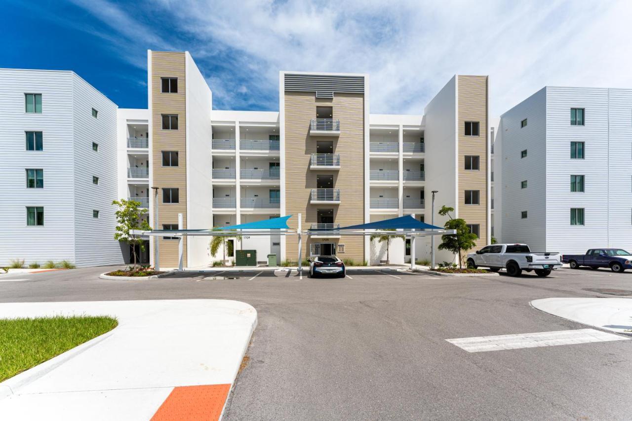 All-New, Waterfront Condo In Downtown Sarasota! Kültér fotó