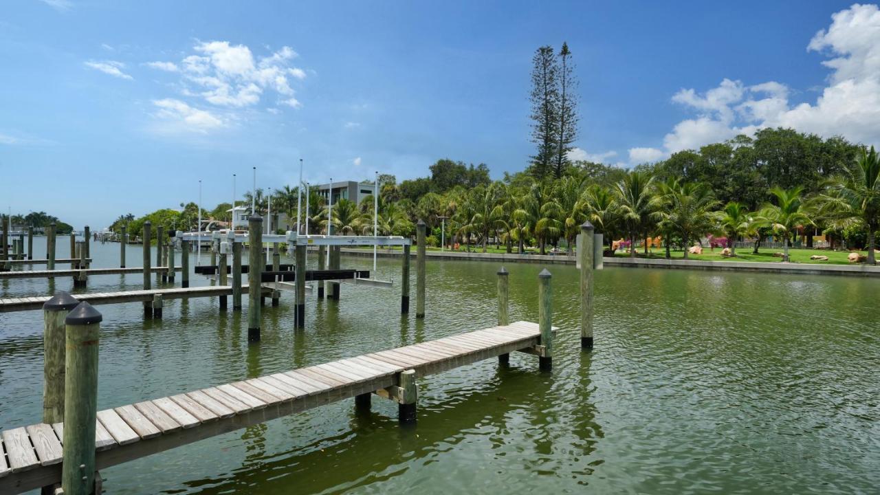 All-New, Waterfront Condo In Downtown Sarasota! Kültér fotó